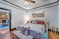 Burgaw House w/ Large Covered Porch & Swing!
