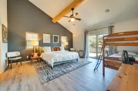 Mtn-View Gem w/ Fire Pit & Deck in Payson - Homestays