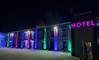 The Vine Hotel Bronx New