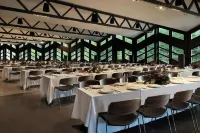 Hagastrand, Autograph Collection