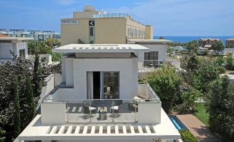 E-Hotel Larnaca Resort & Spa