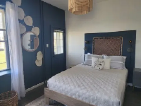 Seaside Suite-Newly Updated, Quick Walk to Casino