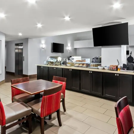 Comfort Inn & Suites Surprise Near Sun City West