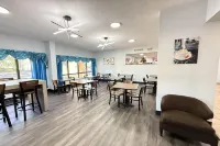 Baymont by Wyndham Tallahassee - breakfast