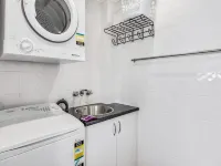 Quaint 2-Bed Beach Abode with Ocean Views