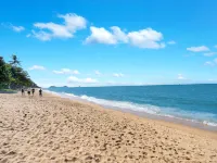 Beachfront 3-Bed with Pool & Stunning Ocean Views