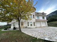 ヴィラ マリア マーベラス ヴィラ イン メテオラ のホテル