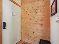 內華達山脈的舒適 - 雪絨花兩臥室 - 柯克伍德三臥室公寓 柯克伍德住宿飯店