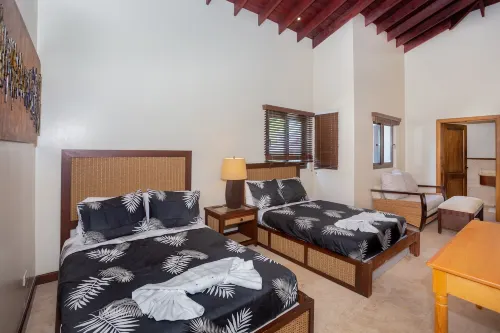 Pristine Bay 1003 Home Hotels in Pristine Bay