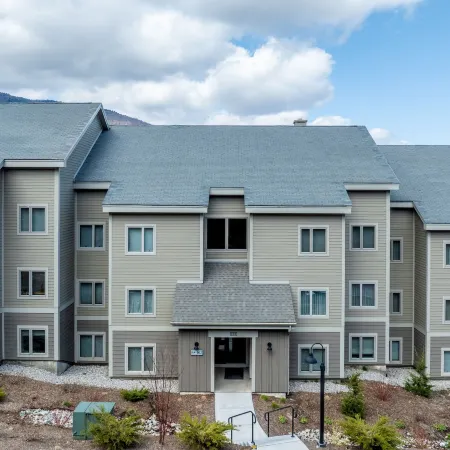 100 Snow Creek 2 Bedroom Condo