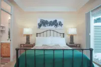 #215a-great Location on the Bike/ski Path With Garage: 10 Minute Walk to Town & Lifts Hotels in Ketchum