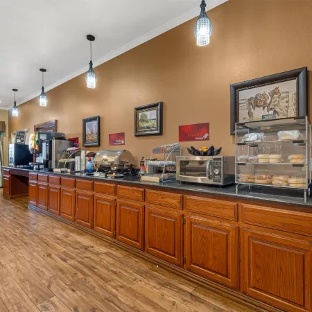 Best Western Plus Shamrock Inn Suites