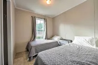 Cassopolis Cabin, Little Fish Lake on-Site! Hotels near Wounded Minnow Saloon