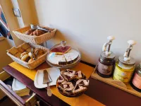 Bed & Chic art rooms - breakfast
