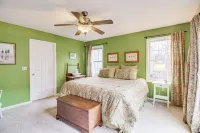 Resort Home on Mountain Golf Course w/ Deck & View - Wifi