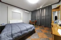 Sokcho Two Wheels Motel Hotels in 