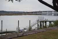 Romantic Waterfront Getaway 1st Floor Deep Water Views