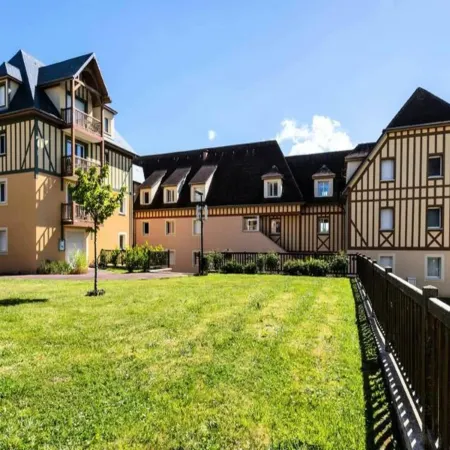 The Deauville Farm apartment Отели в г. Сент-Арну