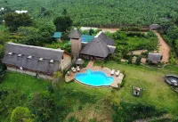 Nyanja View Resort - Pools