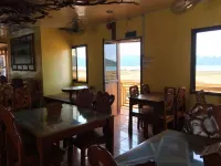 루이스 베이 트래블러스 로지