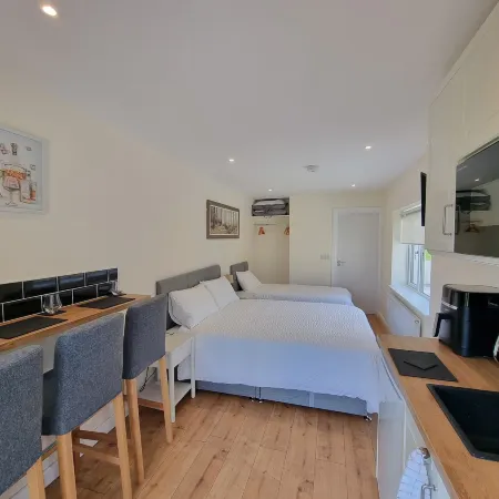 Misty Bay Lodge