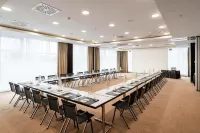 Occidental Dresden Newa