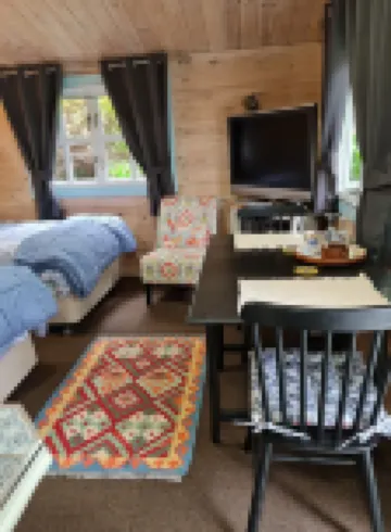 Possumwood Cottage is a studio accommodation ideal for singles or couples.