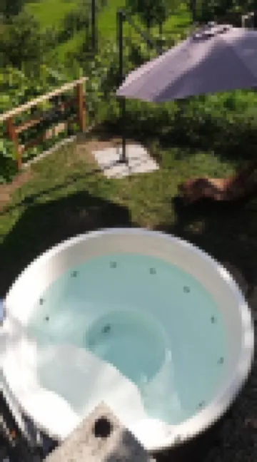 Casa21 - Private Holiday Home for Groups up to 12 with Jacuzzi