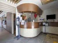RAY HOTEL ワンサンビーチ周辺のホテル