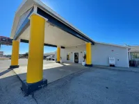 Kenedy Inn and Suites Hotels in Karnes City