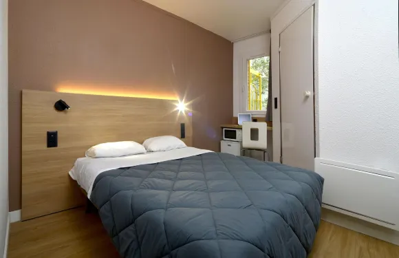 敦刻爾克東普瑞米爾經典酒店