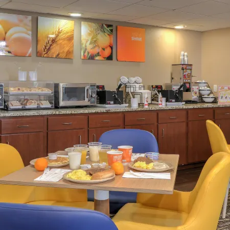 Comfort Inn & Suites at Dollywood Lane