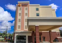 Comfort Suites Gainesville Near University - parking