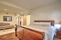 Tempe Escape w/ Patio & Bar - 11 Mi to Phoenix! - Homestays