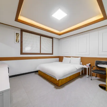 Suwon Station White Hotel Отели рядом с достопримечательностью «Железнодорожная станция Сувон»