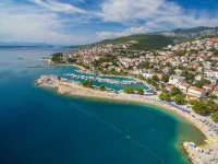 Apartment Mladen - Homestays