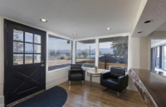 Americas Best Value Port Polson Inn