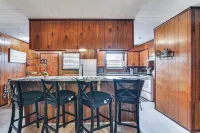 2 Mi to MSU Campus! Family Abode w/ Spacious Yard - 2-Star