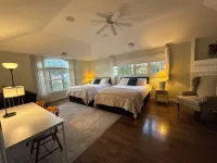 Spacious 6 Br·7 Beds·3.5 BA House in Charming Marblehead & Near Salem & Beaches