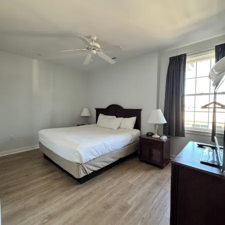 Ebb Tide Suites