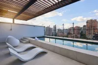 Calle Flora Hotel by Jalo - Rooftop Pools