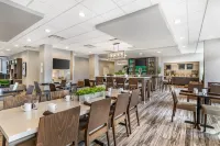 Holiday Inn KNOXVILLE N - MERCHANT DRIVE by IHG - breakfast