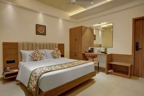 拉傑帕斯比肯酒店貝拉加維(Rajpath Beacon Hotel Belagavi) - 2星級
