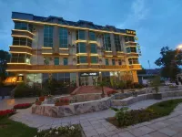 Safir Hotel - 4 estrellas