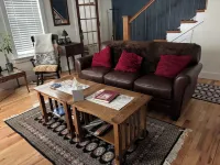 Charming and newly-renovated 1850's house in quiet residential neighborhood