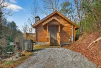 Hot Tub Location Cozy Studio Log Cabin Fireplace - 4-نجوم