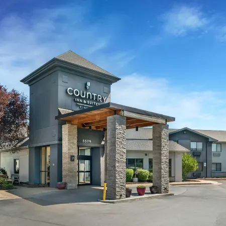 Country Inn & Suites by Radisson, Frederick, MD