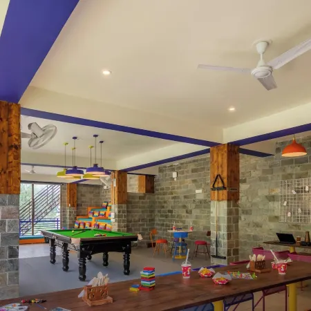 Gostops Kasol Plus, Manikaran Road - Private Rooms & Dorms