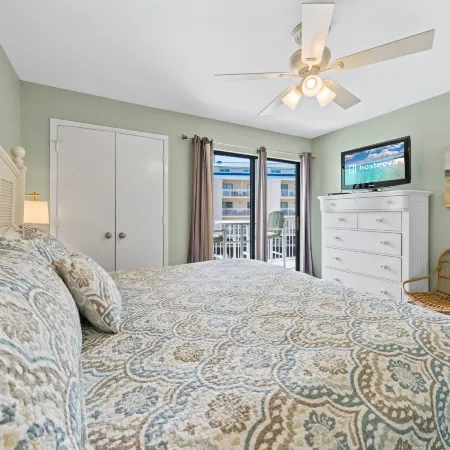 Romar Beach 203