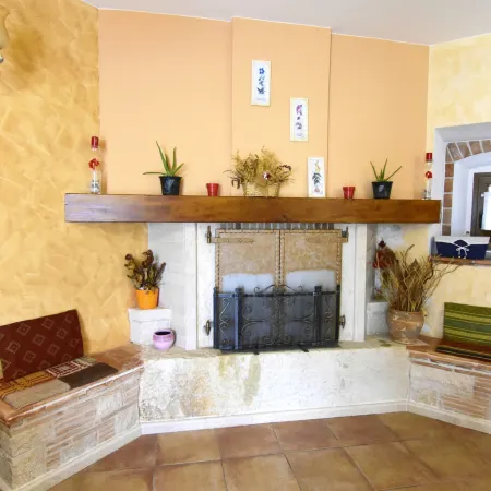 Lovely ground-floor flat with shared pool in Tar
